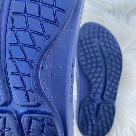 Oofos Navy Slide Sandals womens 9 - Picture 9 of 9